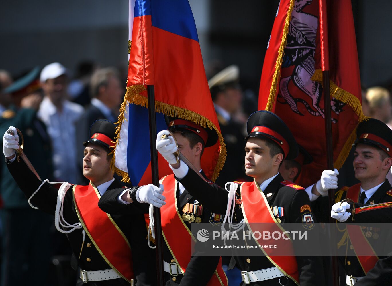 Парад кадетов на Поклонной горе