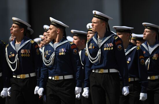 Парад кадетов на Поклонной горе 