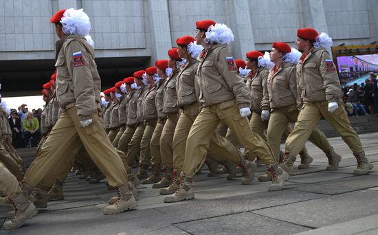 Парад кадетов на Поклонной горе 