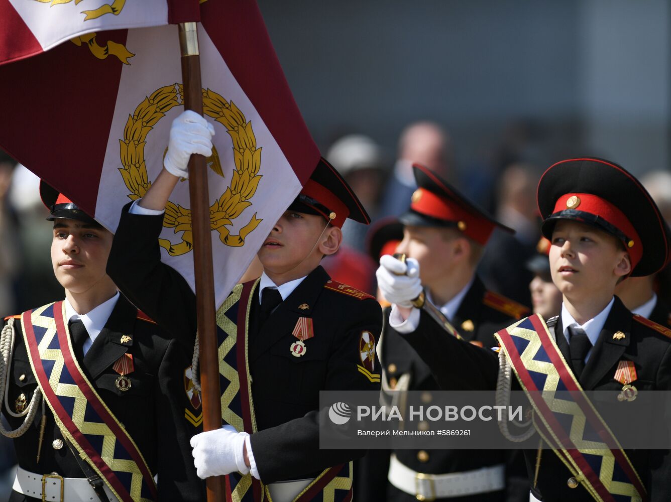 Парад кадетов на Поклонной горе