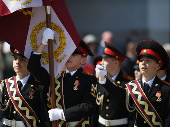 Парад кадетов на Поклонной горе 