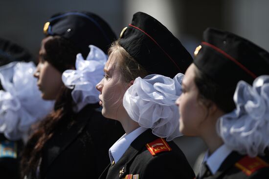 Парад кадетов на Поклонной горе 