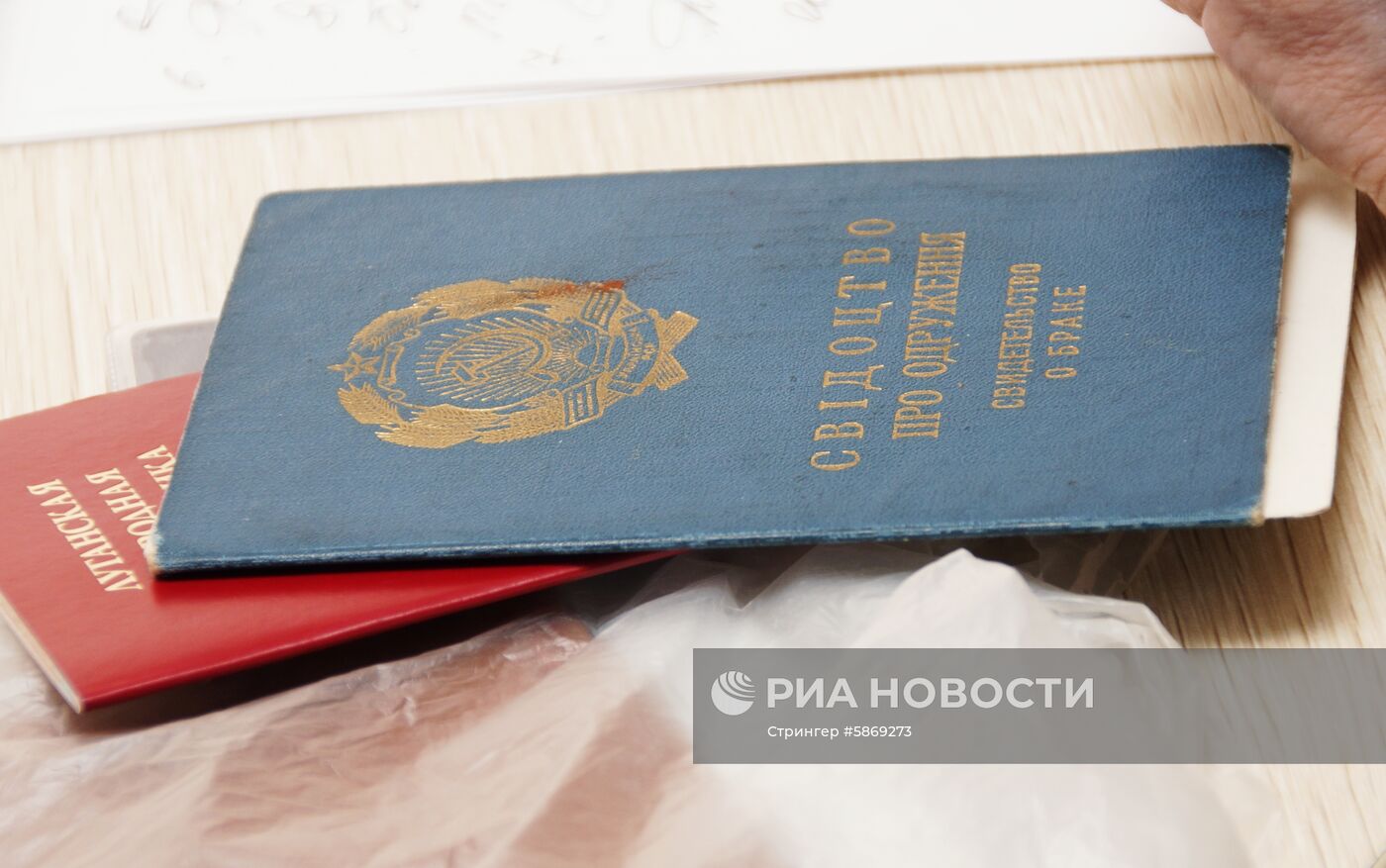Работа миграционной службы по приёму документов на паспорт РФ в Луганске