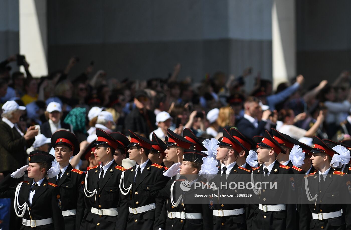 Парад кадетов на Поклонной горе