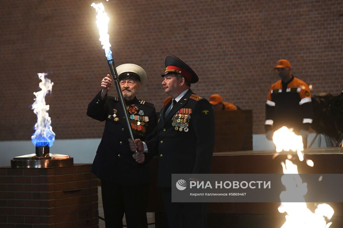 Профилактика горелки Вечного огня в Александровском саду