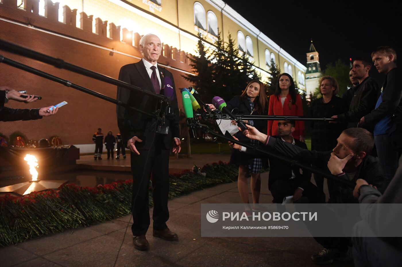 Профилактика горелки Вечного огня в Александровском саду