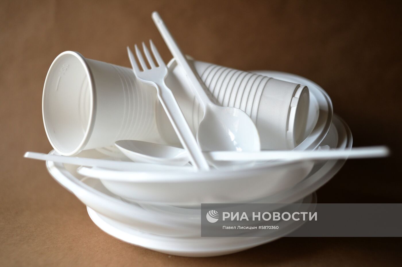 Пластиковая посуда