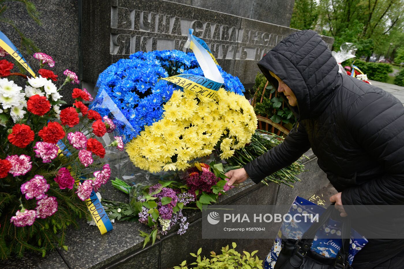 Акции на Украине в память о погибших во II Мировой войне