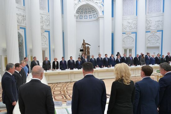 Президент РФ В. Путин провел заседание Совета по стратегическому развитию и национальным проектам