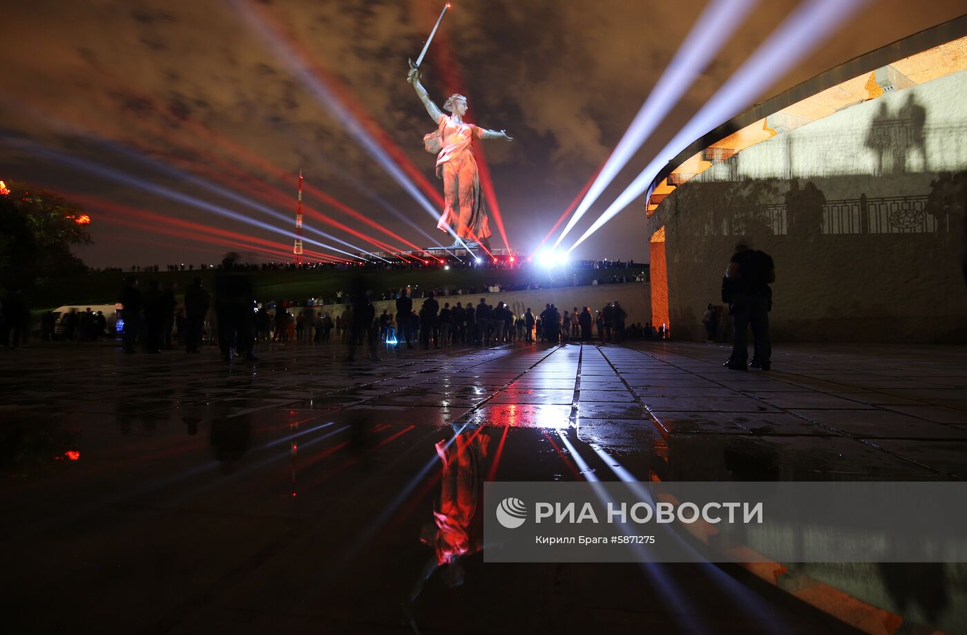 Акция "Свет Великой Победы" на Мамаевом кургане