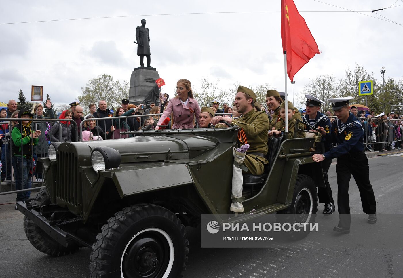 Празднование Дня Победы в регионах России