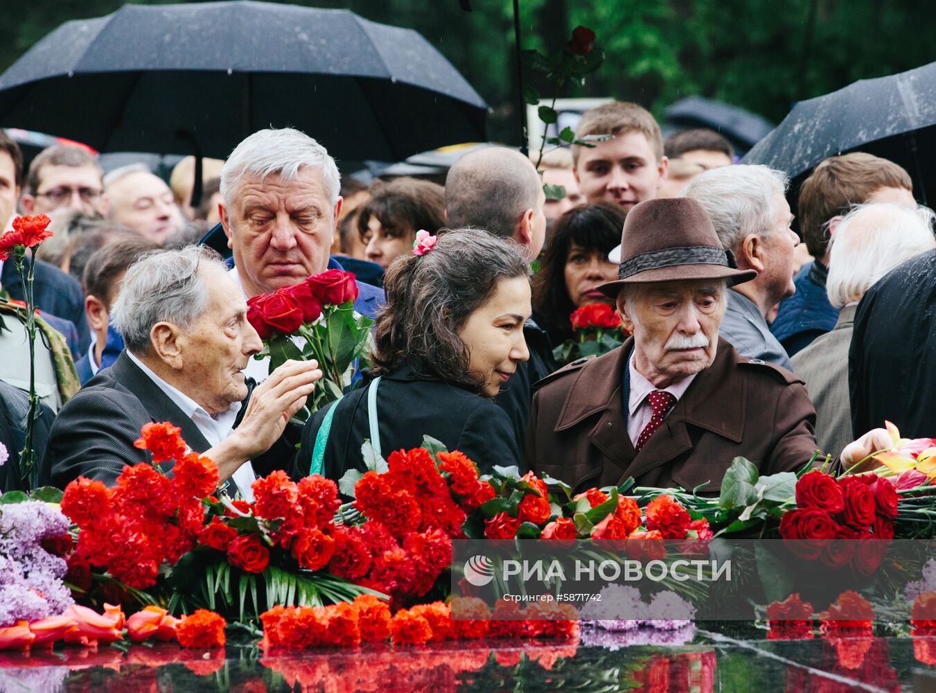 Акция "Бессмертный полк" и празднование Дня Победы на Украине