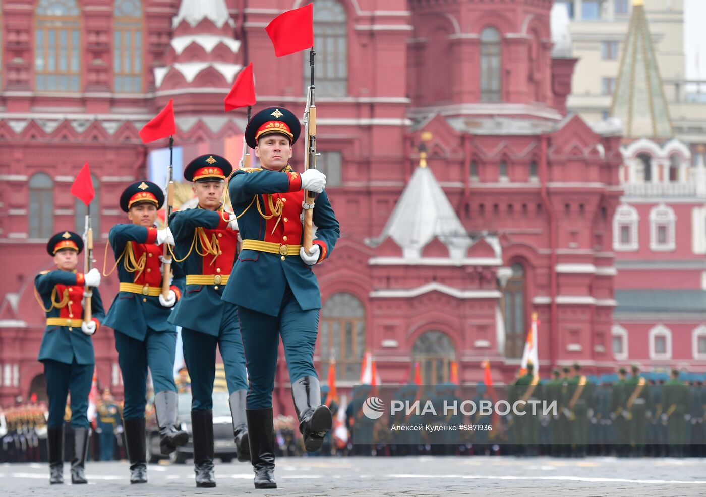Военный парад, посвящённый 74-й годовщине Победы в Великой Отечественной войне 