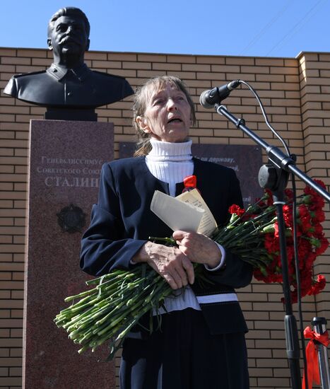 Открытие памятника Сталину в Новосибирске