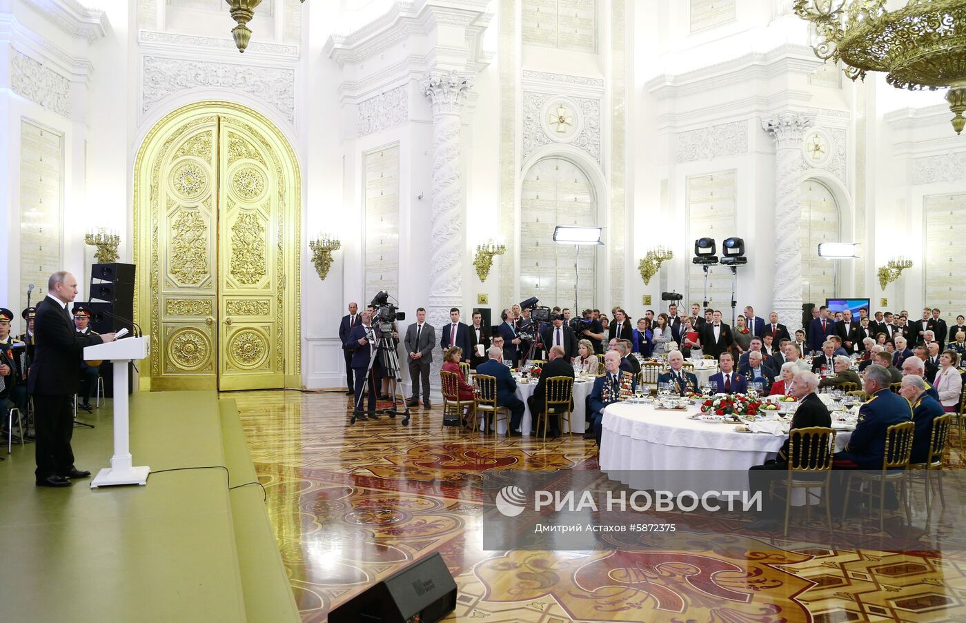 Торжественный прием от имени В. Путина по случаю 74-й годовщины Победы в Великой Отечественной войне