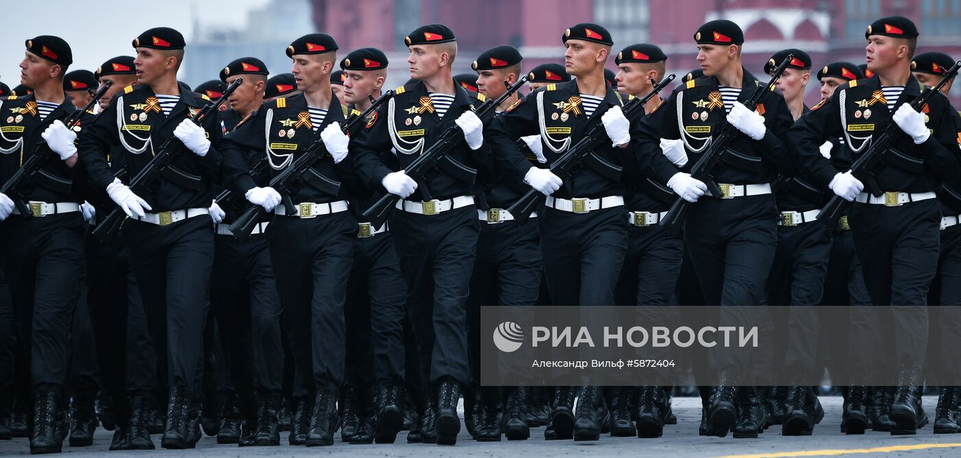 Военный парад, посвящённый 74-й годовщине Победы в Великой Отечественной войне