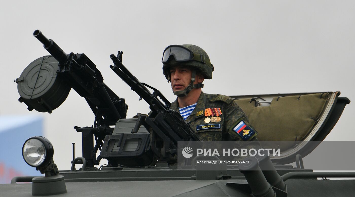 Военный парад, посвящённый 74-й годовщине Победы в Великой Отечественной войне