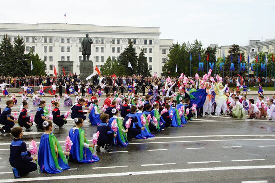 Празднование Дня Победы в Донецке и Луганске