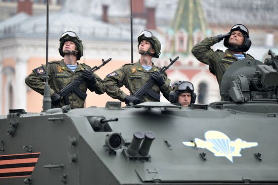 Военный парад, посвящённый 74-й годовщине Победы в Великой Отечественной войне