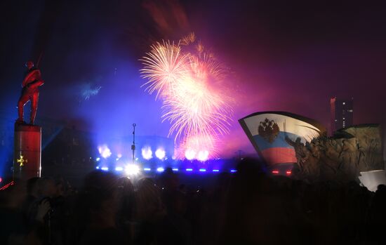 Праздничный салют в честь Дня Победы в Москве 