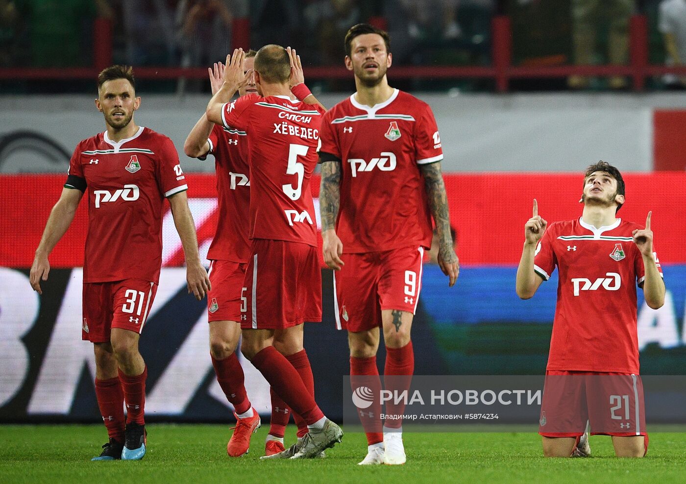 Футбол. РПЛ. Матч "Локомотив" - "Рубин"