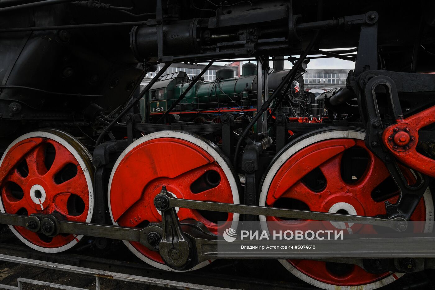 Ретро-паровозы в музейно-производственном комплексе "Станция Подмосковная" в Москве