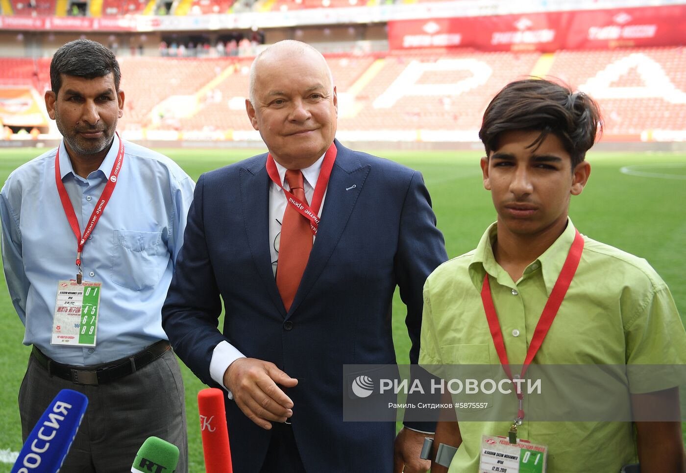 Касим Алькадим из Ирака посетил футбольный матч в Москве