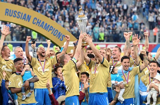 Футбол. Празднование чемпионства ФК "Зенит"