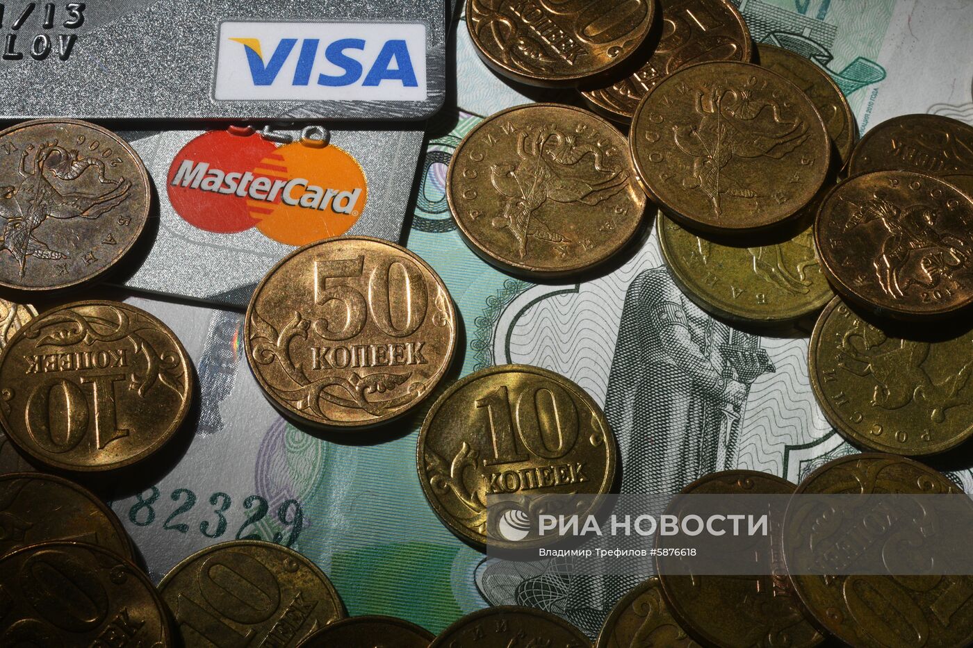 Центробанк перестал выпускать в обращение монеты номиналом ниже рубля