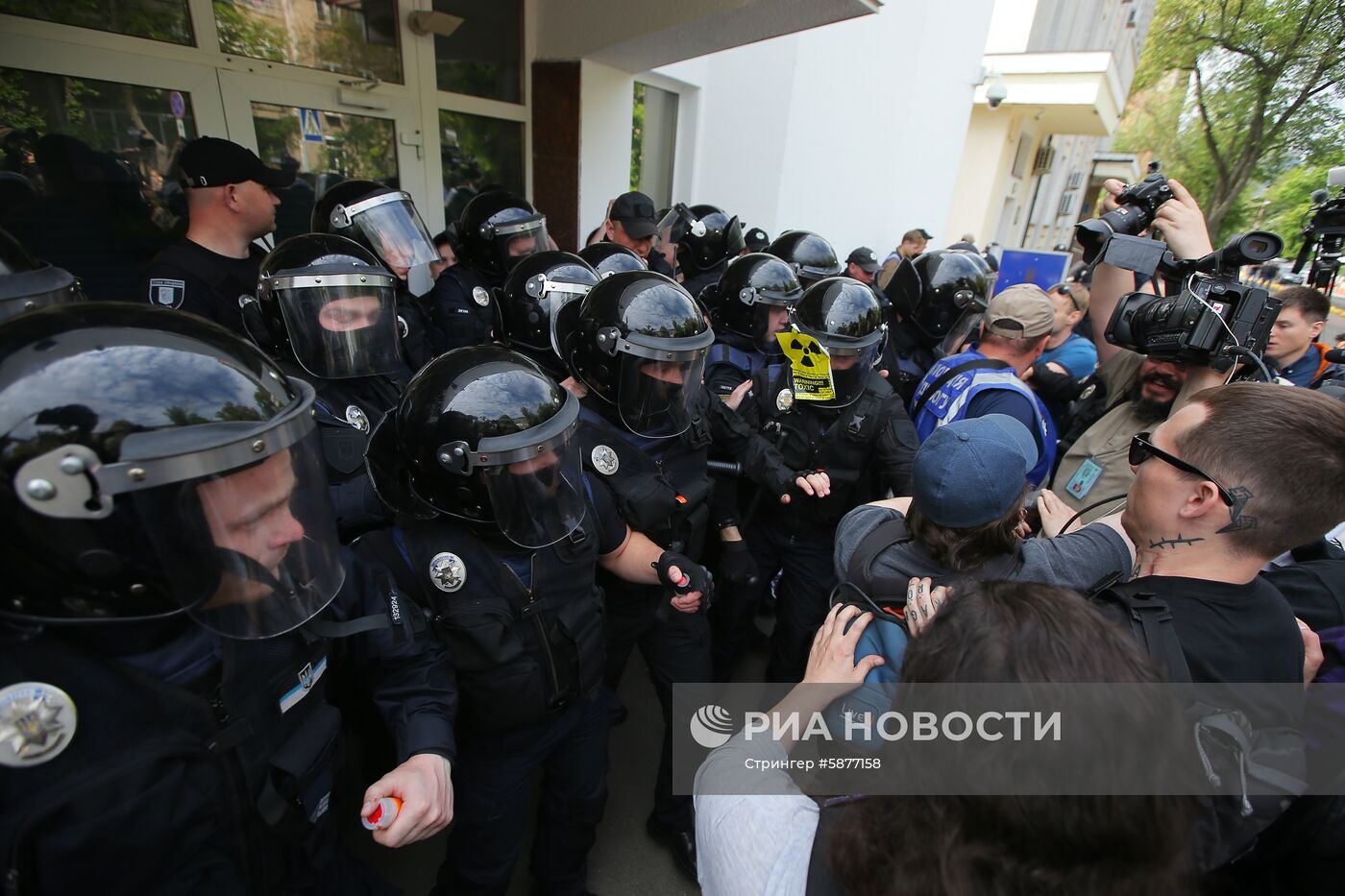 Акция против глав МВД и Генпрокуратуры Украины