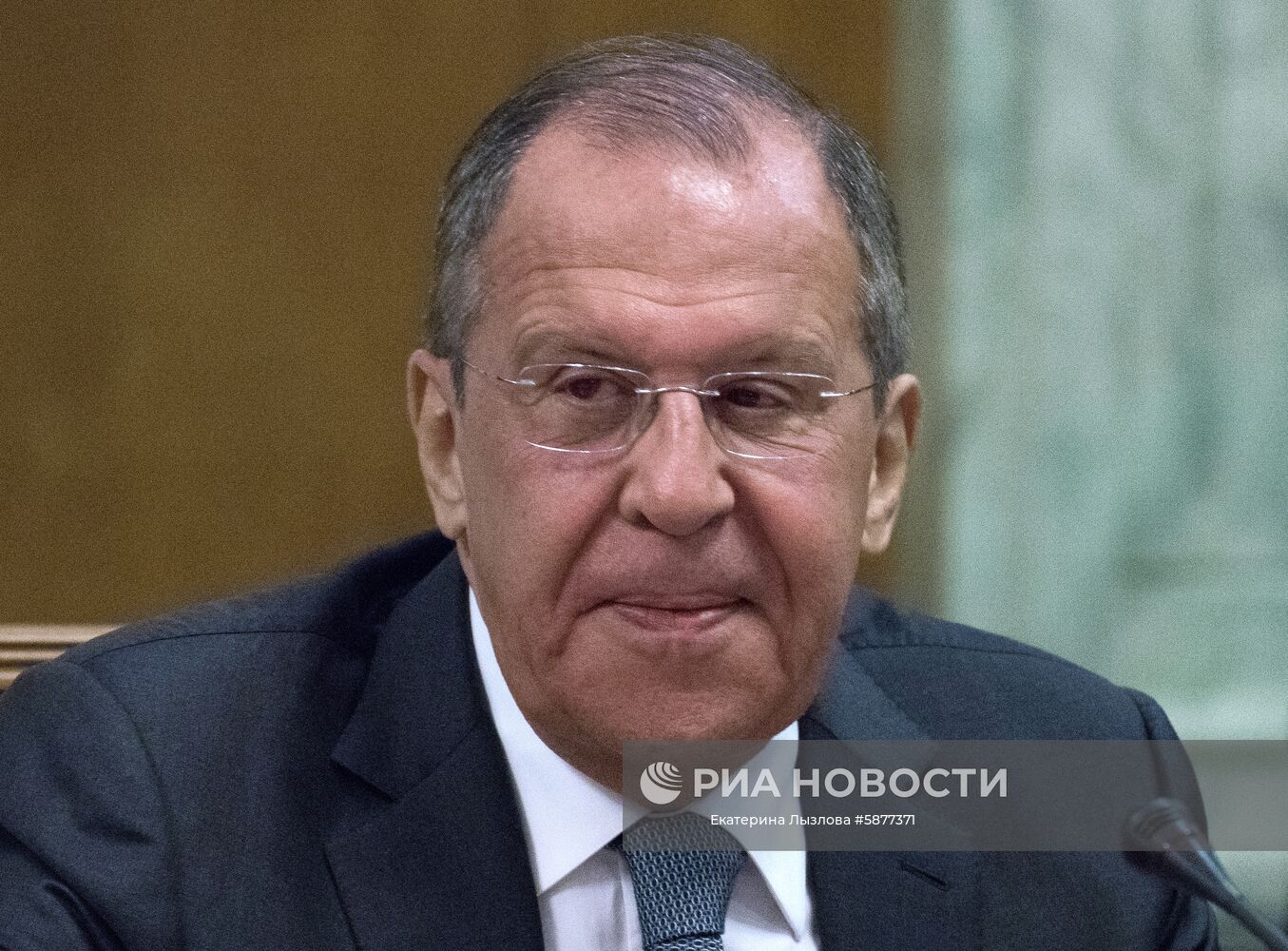 Министр иностранных дел РФ Сергей Лавров во время встречи в Сочи с госсекретарем США Майком Помпео. Место: Россия, Краснодарский край, Сочи. Автор: Екатерина Лызлова/РИА Новости. Встреча главы МИД РФ С. Лаврова с госсекретарем США М. Помпео