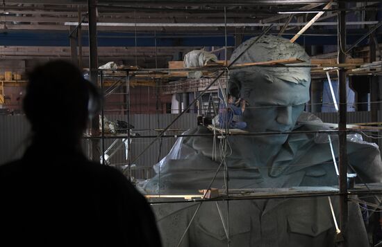 Изготовление фигуры солдата для Ржевского мемориала