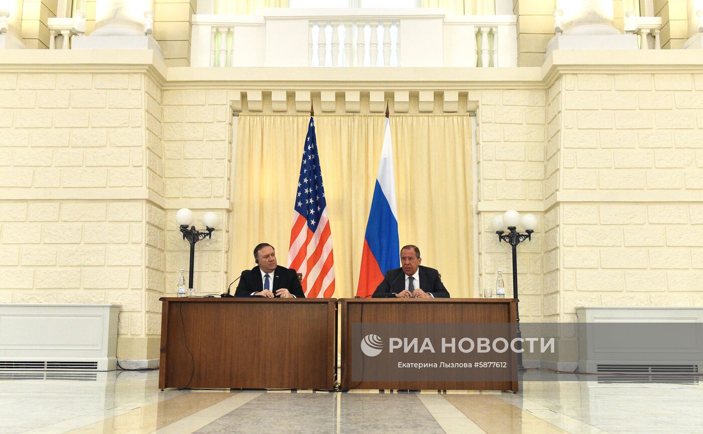 Встреча главы МИД РФ С. Лаврова с госсекретарем США М. Помпео