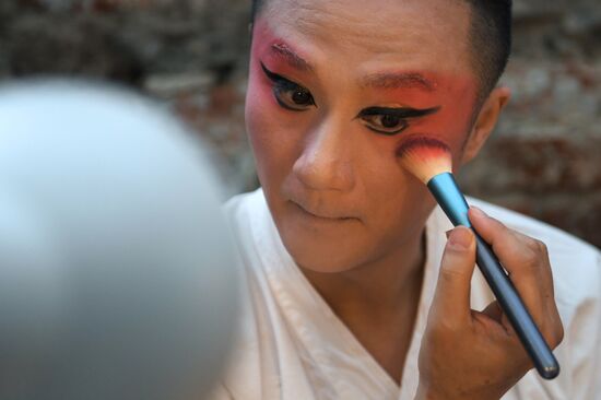 Спектакль "Пионовая беседка" в рамках Чеховского фестиваля