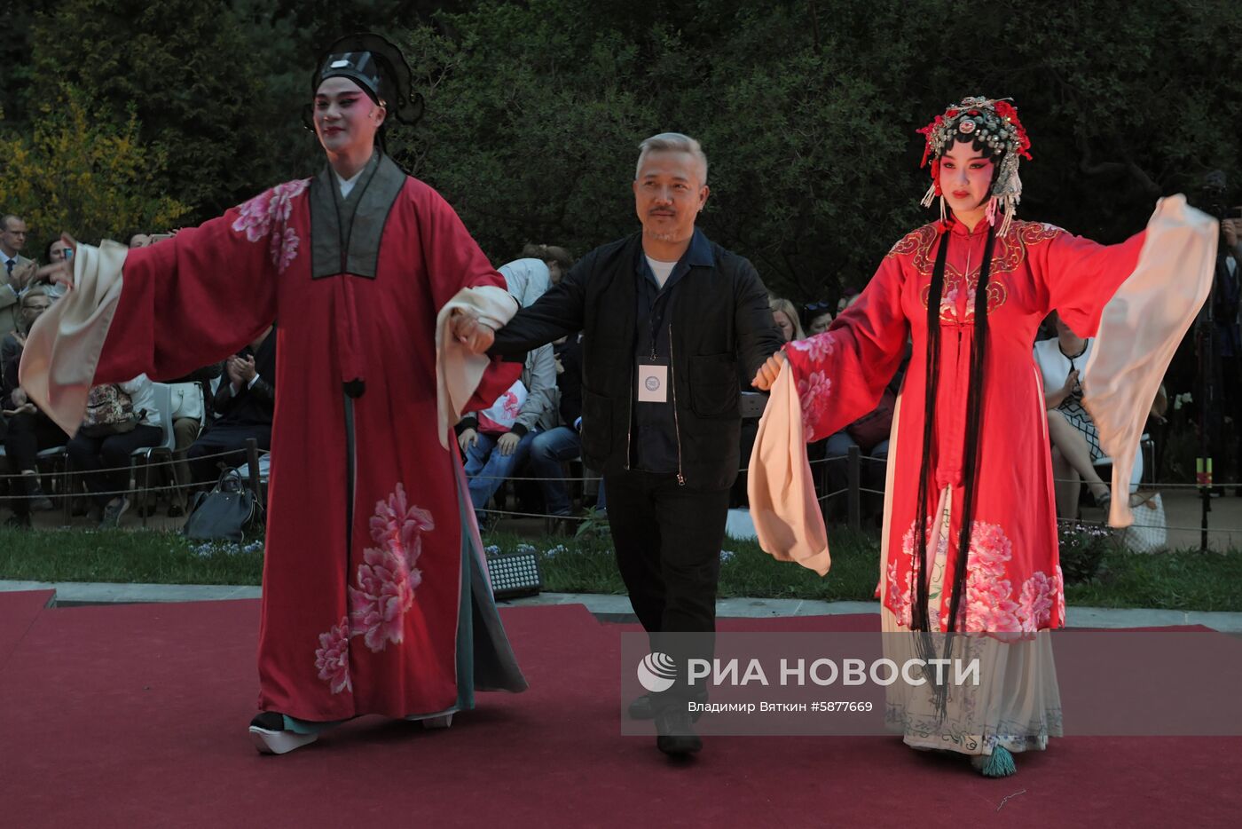 Спектакль "Пионовая беседка" в рамках Чеховского фестиваля