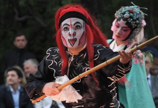 Спектакль "Пионовая беседка" в рамках Чеховского фестиваля