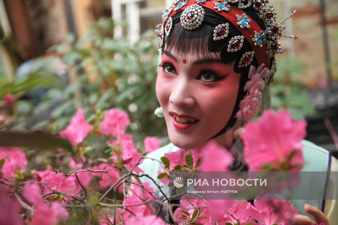 Спектакль "Пионовая беседка" в рамках Чеховского фестиваля