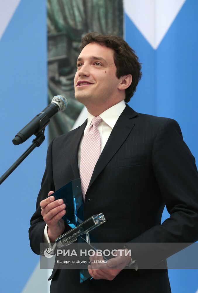 Рабочая поездка премьер-министра РФ Д. Медведева в Санкт-Петербург