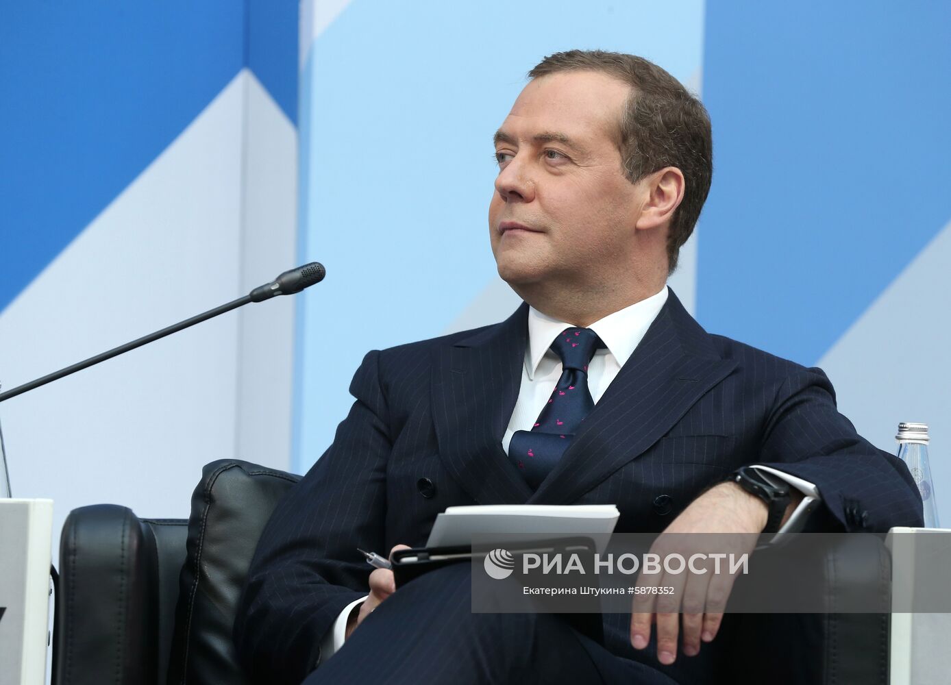 Рабочая поездка премьер-министра РФ Д. Медведева в Санкт-Петербург