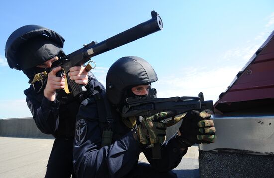Учения войск национальной гвардии РФ в Тамбовской области