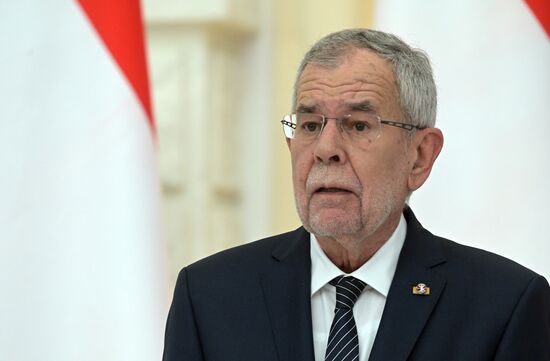 Встреча президента РФ В. Путина с президентом Австрии А. ван дер Белленом