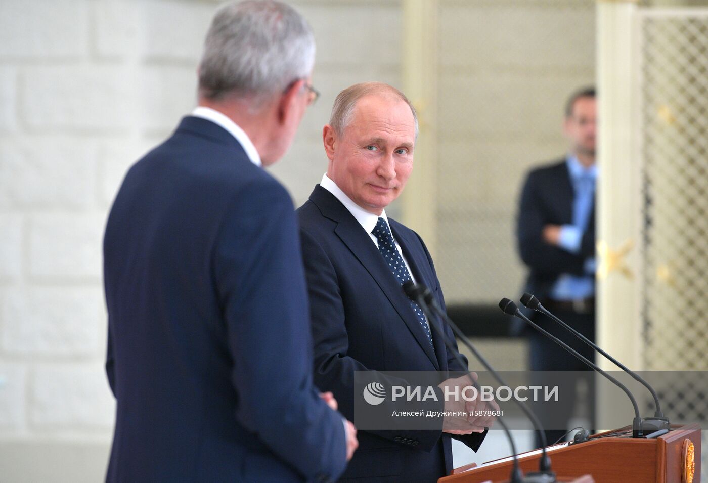 Встреча президента РФ В. Путина с президентом Австрии А. ван дер Белленом