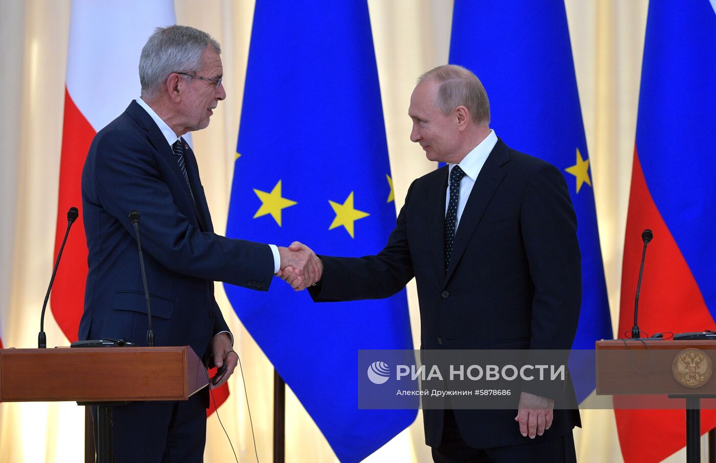 Встреча президента РФ В. Путина с президентом Австрии А. ван дер Белленом