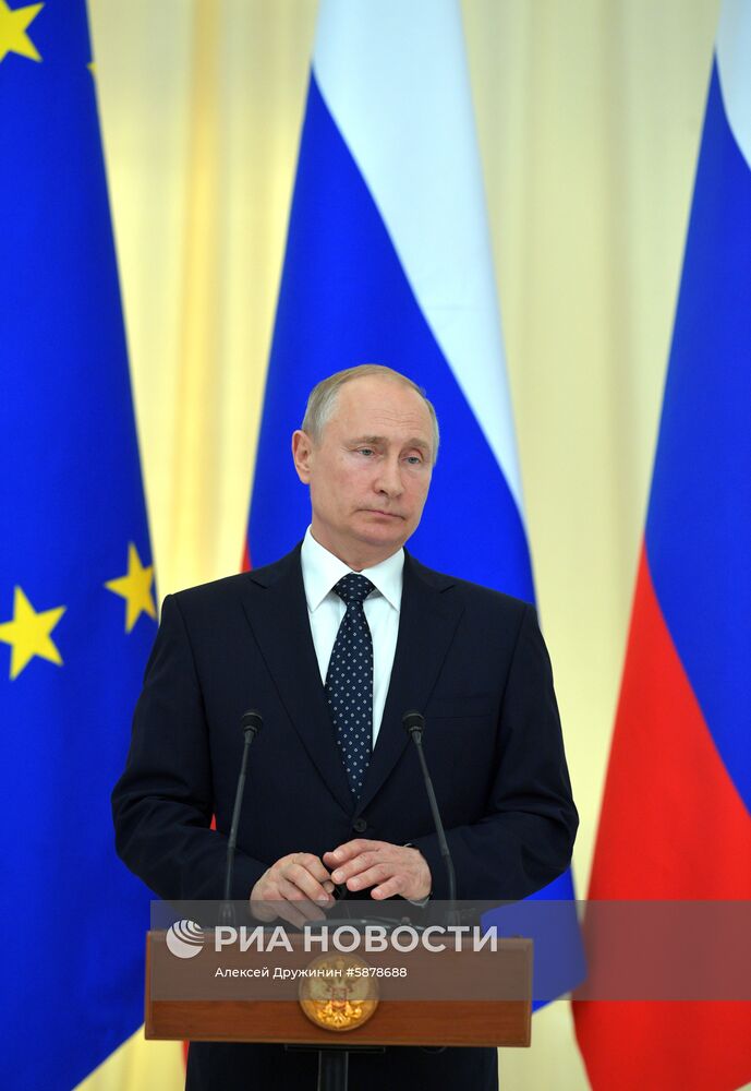 Встреча президента РФ В. Путина с президентом Австрии А. ван дер Белленом