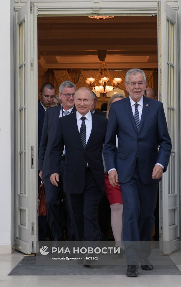 Встреча президента РФ В. Путина с президентом Австрии А. ван дер Белленом