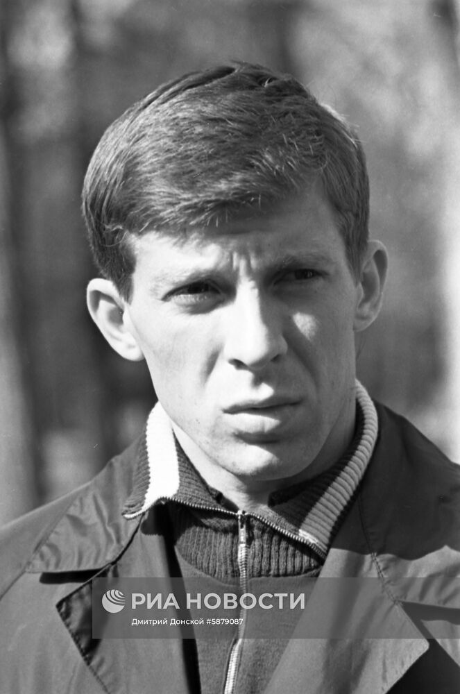 Футболист Владимир Пономарев