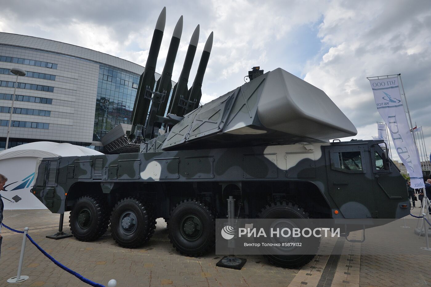 Зенитный ракетный комплекс "Бук-М2" на международной выставке вооружения и военной техники MILEX-2019 в Минске. Место: Белоруссия, Минск. Автор: Виктор Толочко/Sputnik/РИА Новости. Международная выставка вооружения MILEX-2019 в Минске