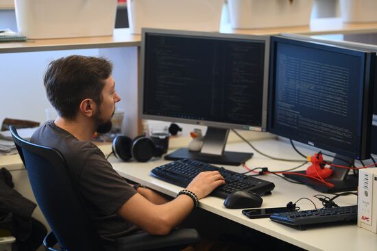 "Лаборатория Касперского"