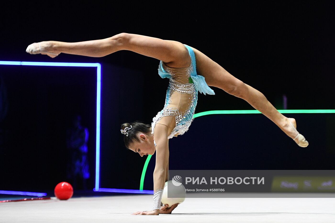 Художественная гимнастика. Чемпионат Европы. Первый день