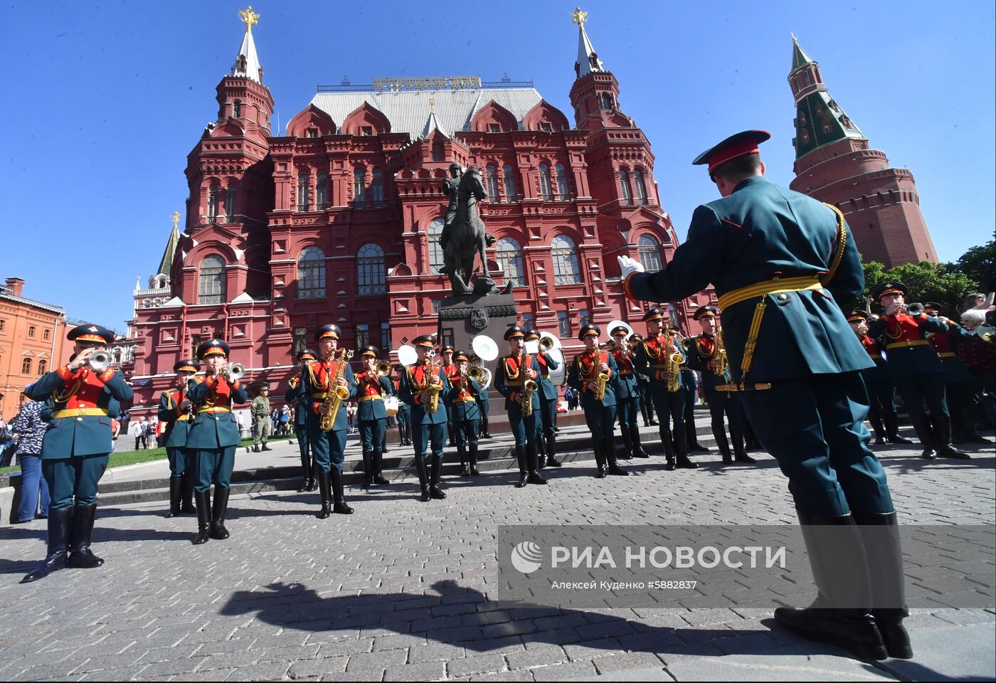 Открытие программы «Военные оркестры в парках»